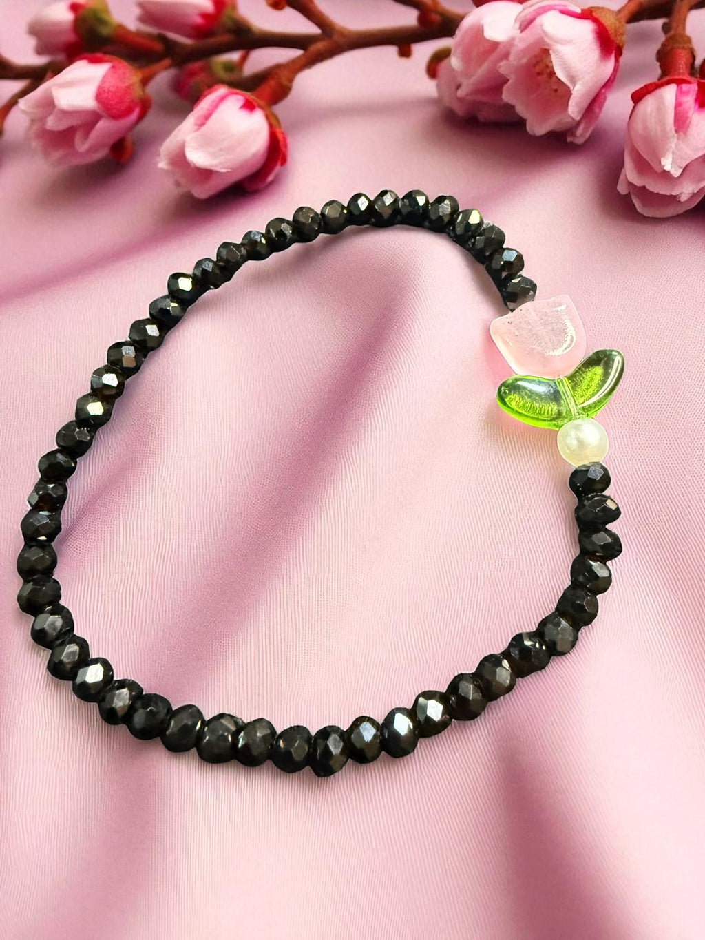 Crystal Flower Bracelet: Faceted Glass Beads, Playful Charm
