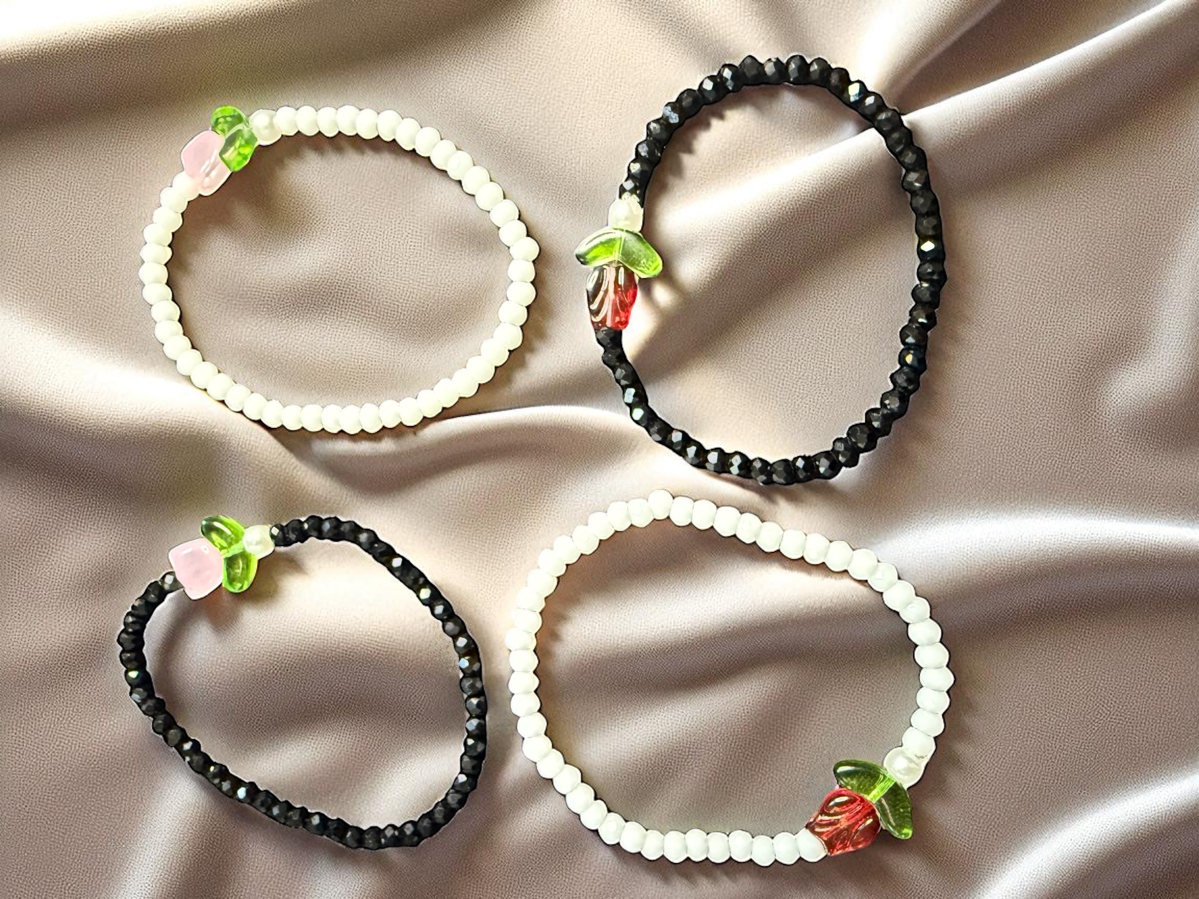 Crystal Flower Bracelet: Faceted Glass Beads, Playful Charm