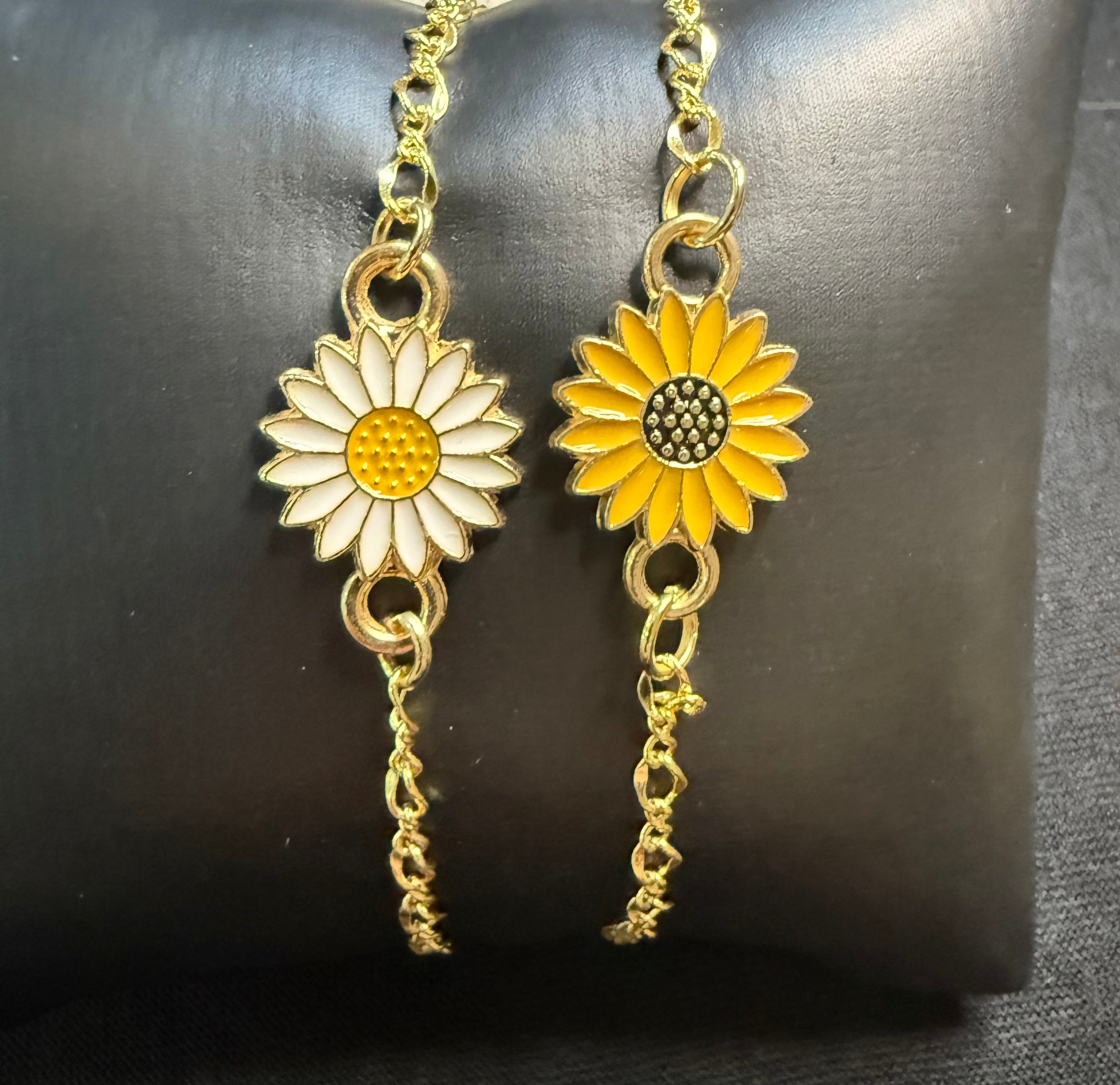 Daisy or Sunflower Bracelet: 18k Gold Plated Stainless Steel