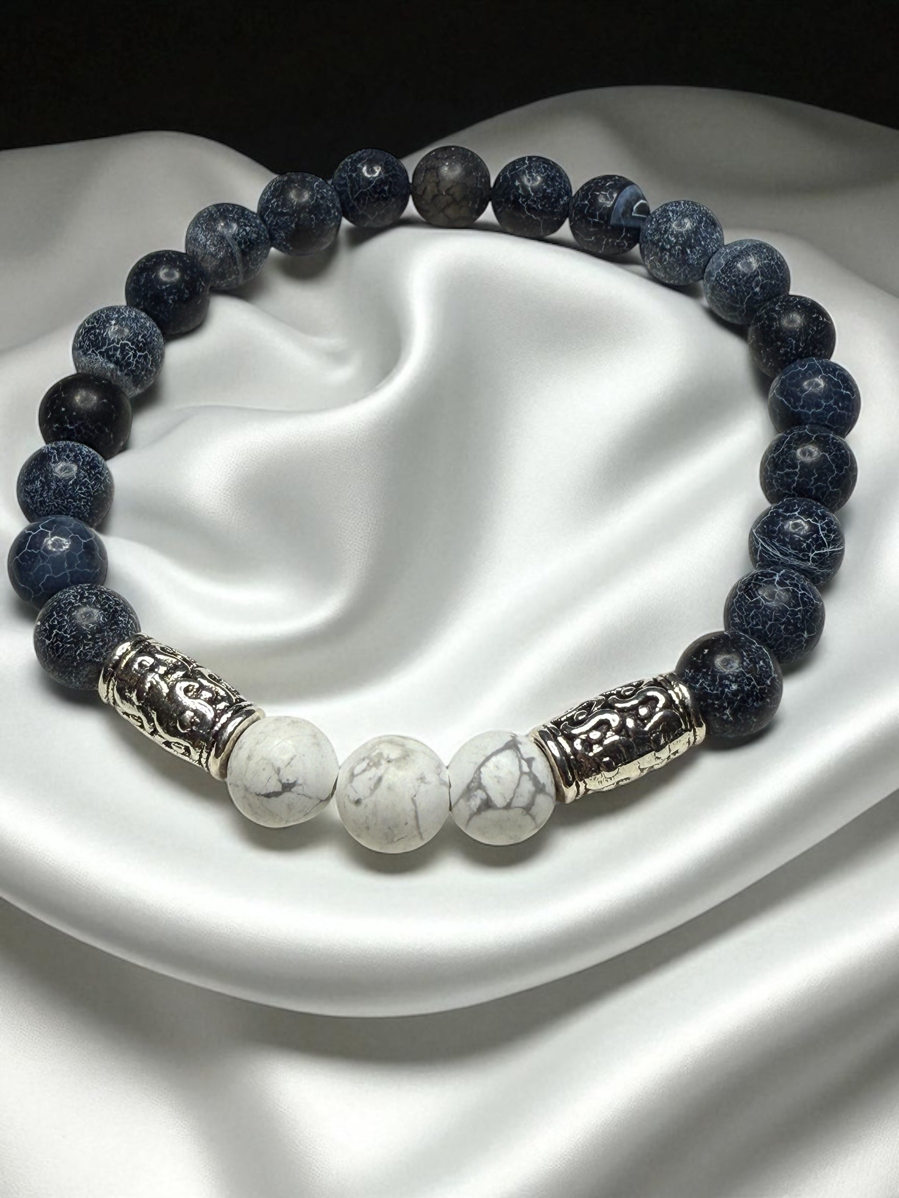 Men’s Bracelet Black and White