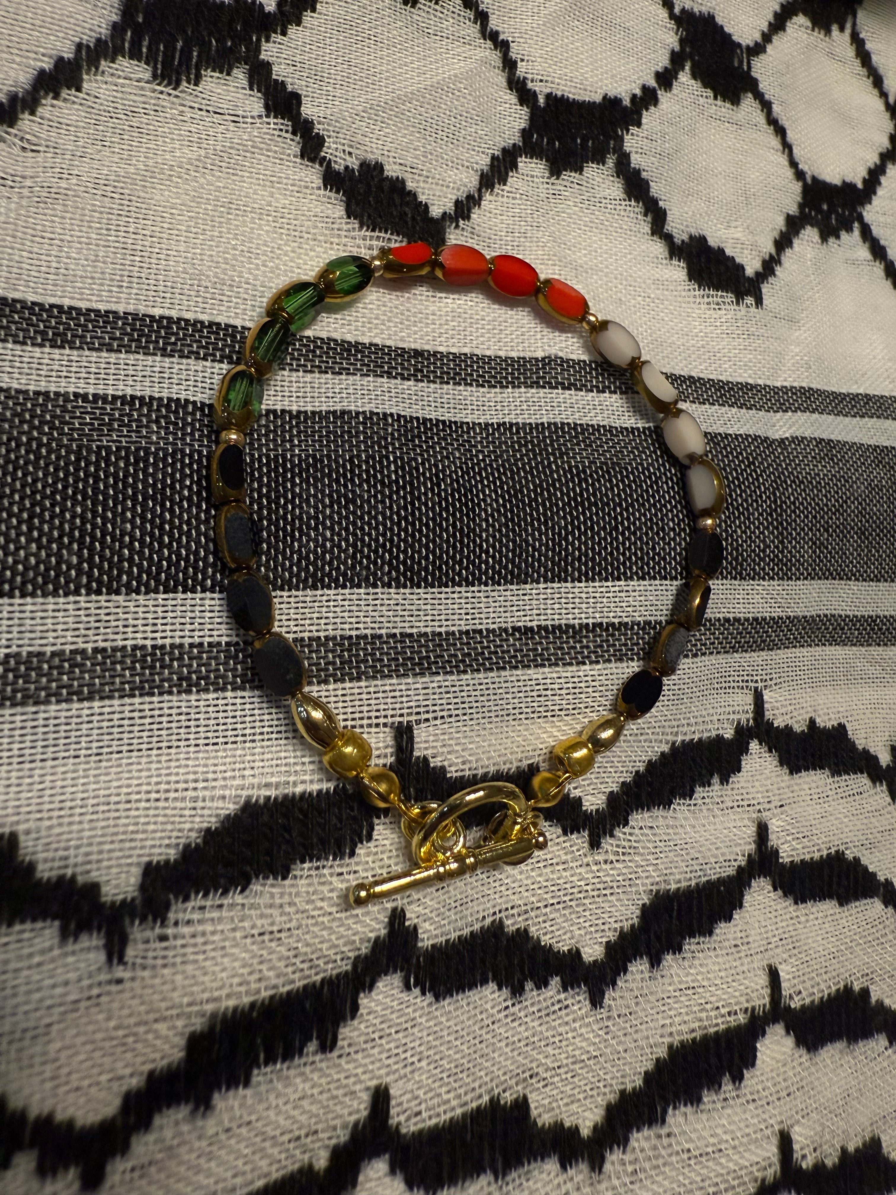 Palestine Glass Oval Crystal