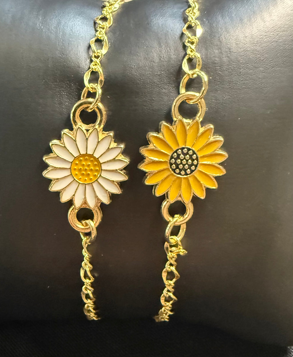 Daisy or Sunflower Bracelet: 18k Gold Plated Stainless Steel